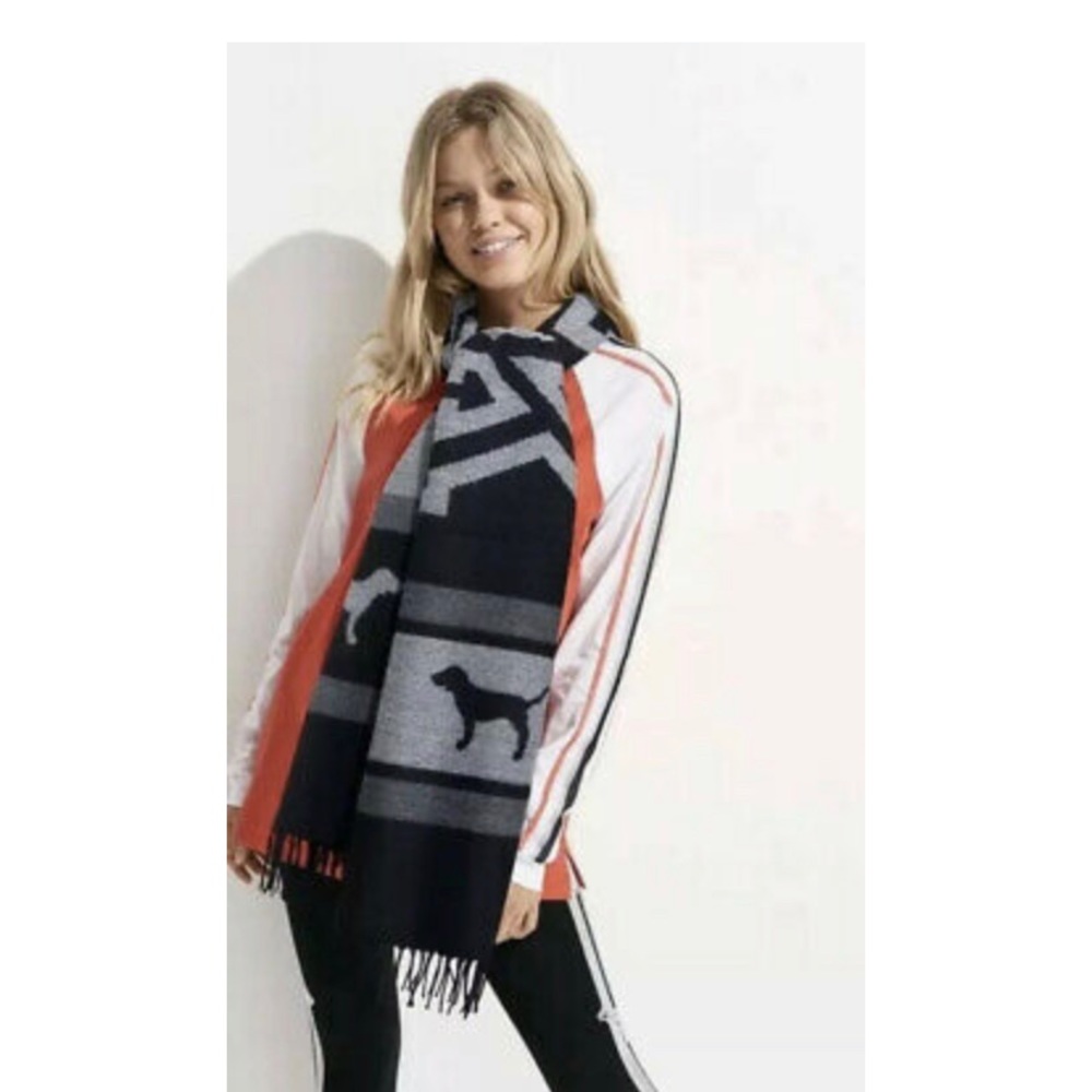 Victoria’s Secret Pink Fuzzy Soft  Stadium Scarf